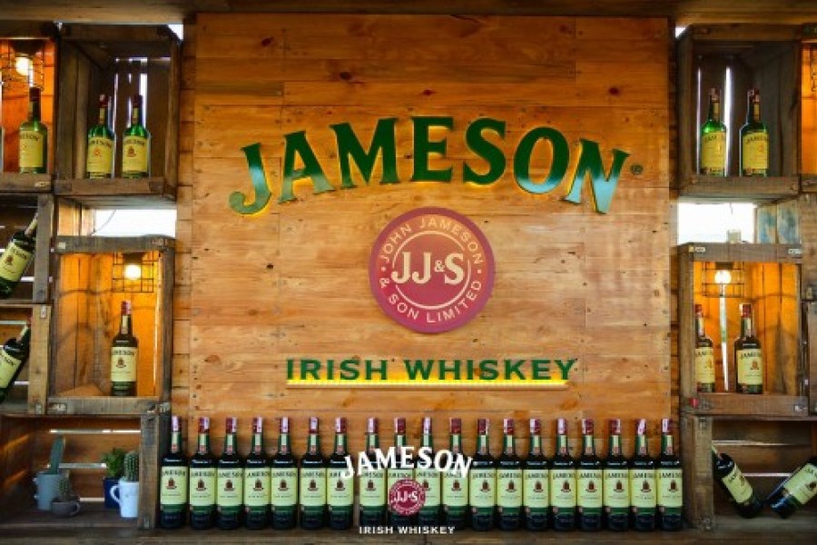 JAMESON AU JM SUITES