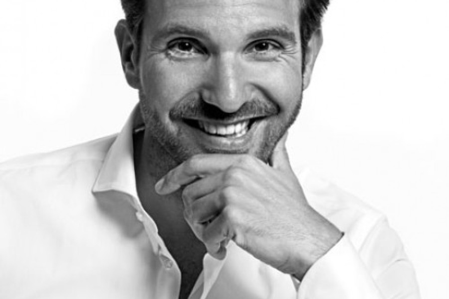 CHRISTOPHE MICHALAK QUITTE LE PLAZA ATHENEE