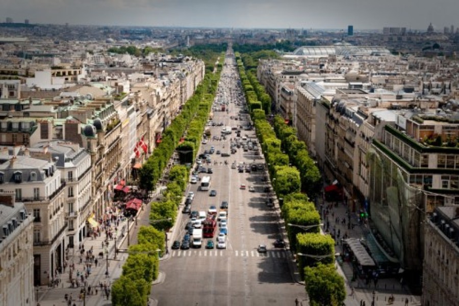 UN ACCORHOTEL SUR LES CHAMPS ÉLYSÉES